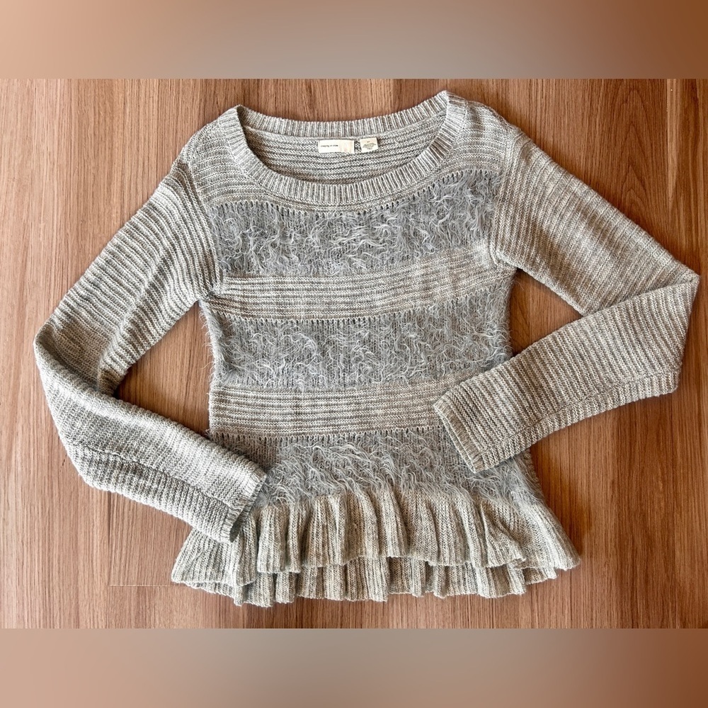 ANTHROPOLOGIE Sleeping On Snow Ruffled Fuzzy Sweater Gray S Pullover Knit Wool